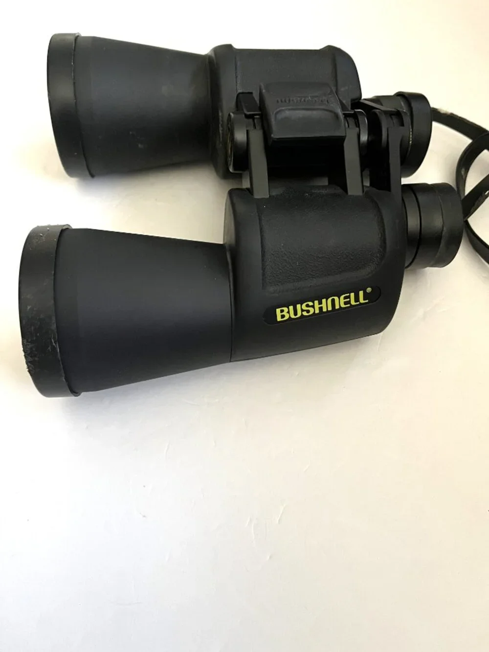 Bushnell Binoculars 16x50 Model 13-1650, 168 feet at 1000 Yards With Case EUC